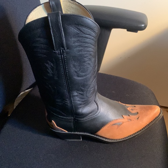 Durango Cowboy Boots — size 8.5 - Picture 5 of 13